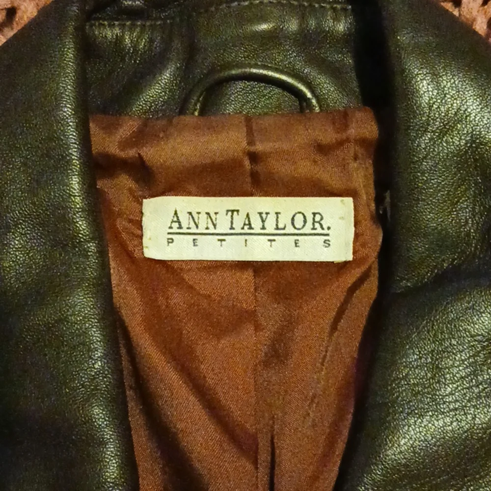 Ann Taylor (petite) Brown Vest - Picture 2 of 4